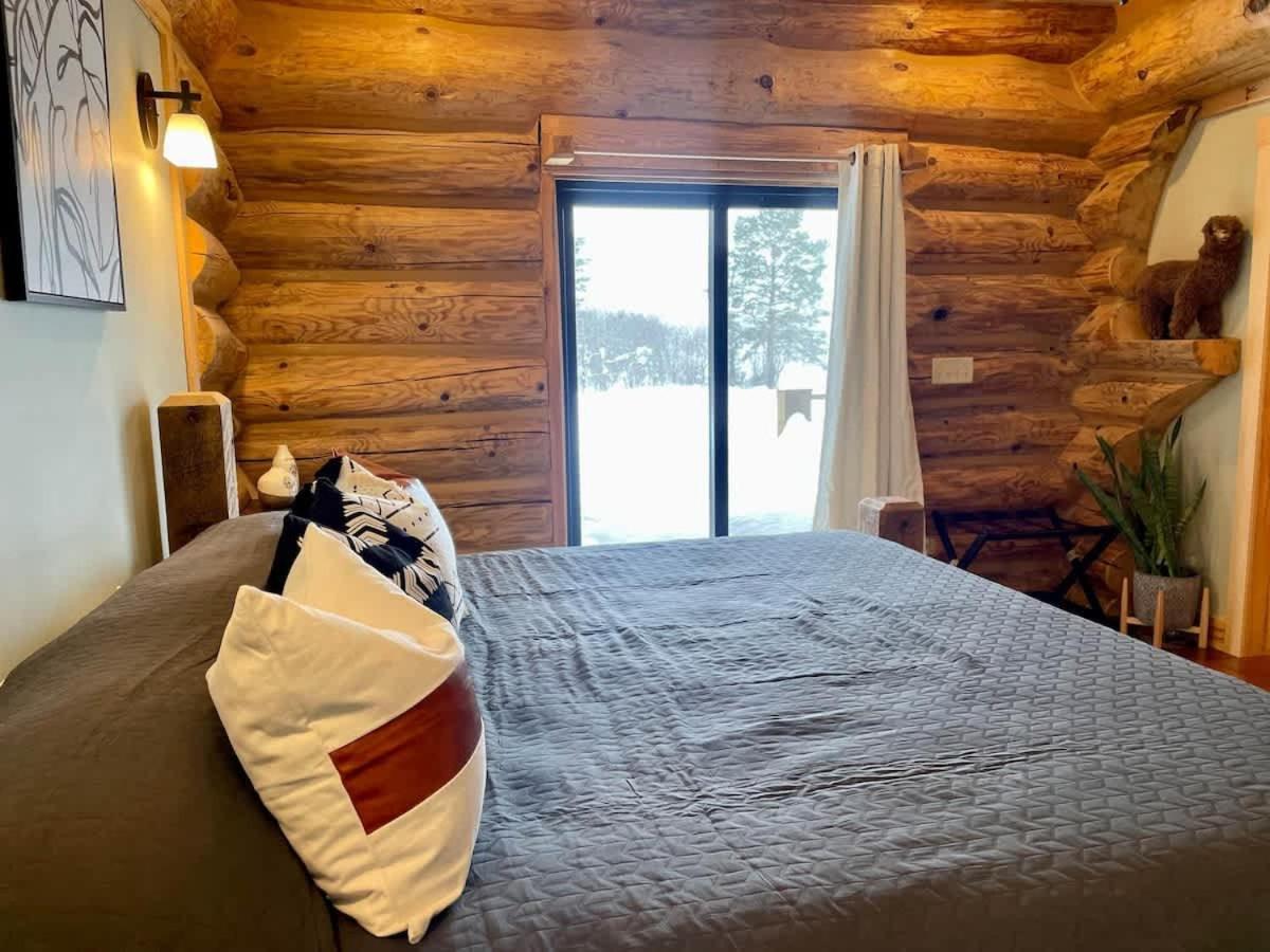 Stunning Log Cabin Getaway At The Hannu Haus ไอรอนวูด ภายนอก รูปภาพ