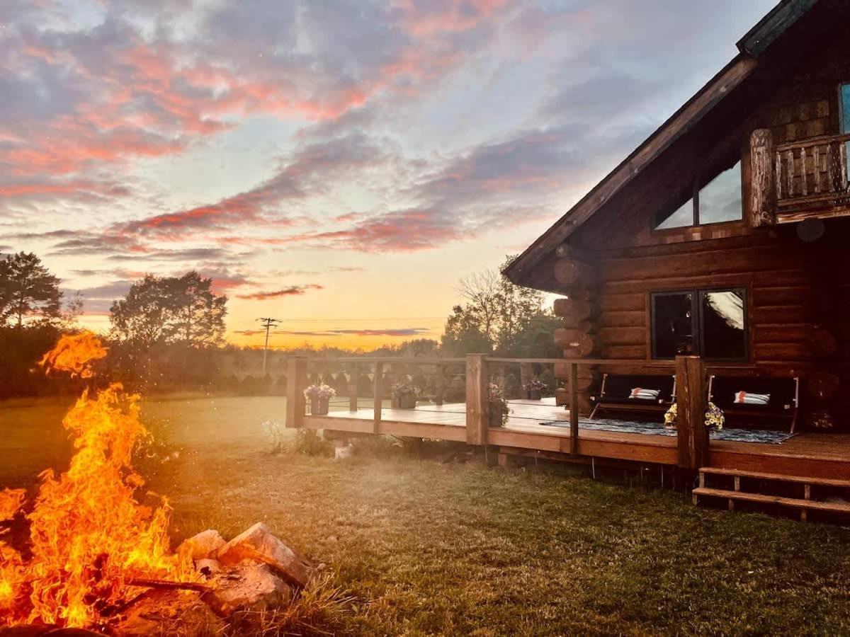 Stunning Log Cabin Getaway At The Hannu Haus ไอรอนวูด ภายนอก รูปภาพ